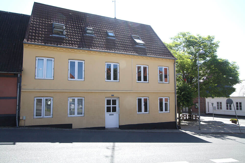 Fronten af Humlebo Gruppens ejendom Møllergade 112A i Svendborg
